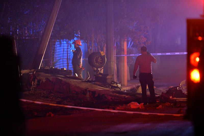 México: accidente de avión deja al momento ocho muertos