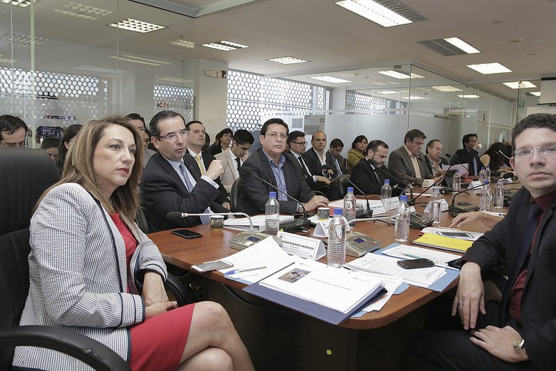 Ministro identifica productos ecuatorianos que se beneficiarán de acuerdo comercial con UE