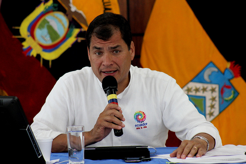 Ecuador aceptará crédito de $1.000 millones del BM