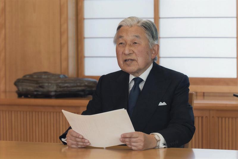 El emperador Akihito de Japón plantea su deseo de abdicar