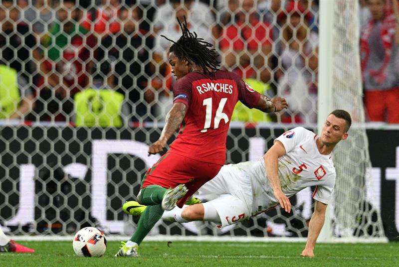 Portugal avanza sin convencer a las semifinales de la Eurocopa