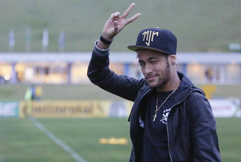 Neymar: &quot;Messi merece ser campeón, voy por Argentina en la final&quot;
