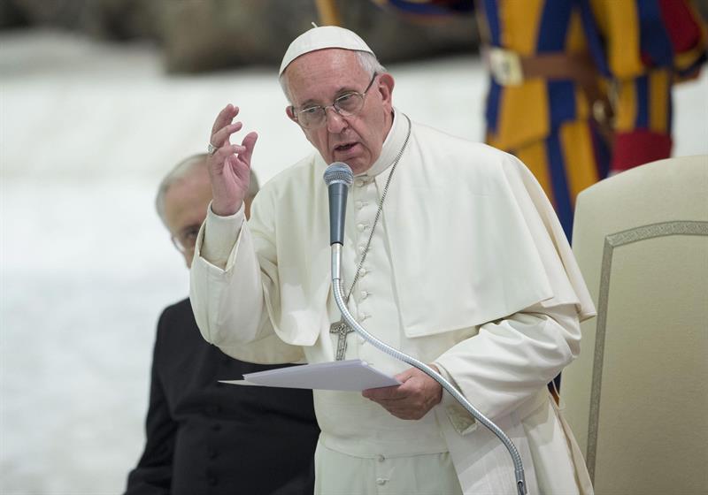El papa dicta nuevas normas de control y administración de bienes vaticanos