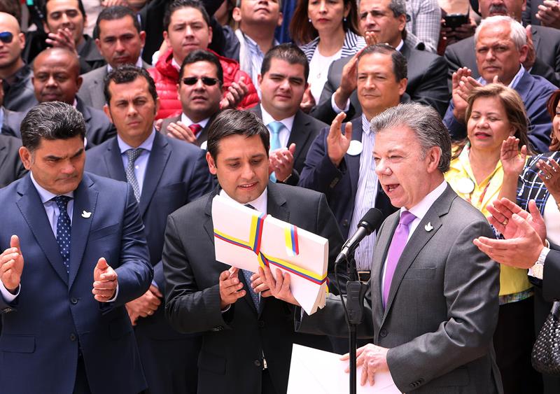 Colombianos tienen 38 días para digerir acuerdo previo a referéndum