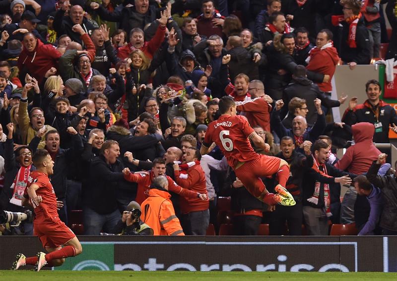 Liverpool se aferra al &quot;espíritu de Estambul&quot; en la Liga Europa
