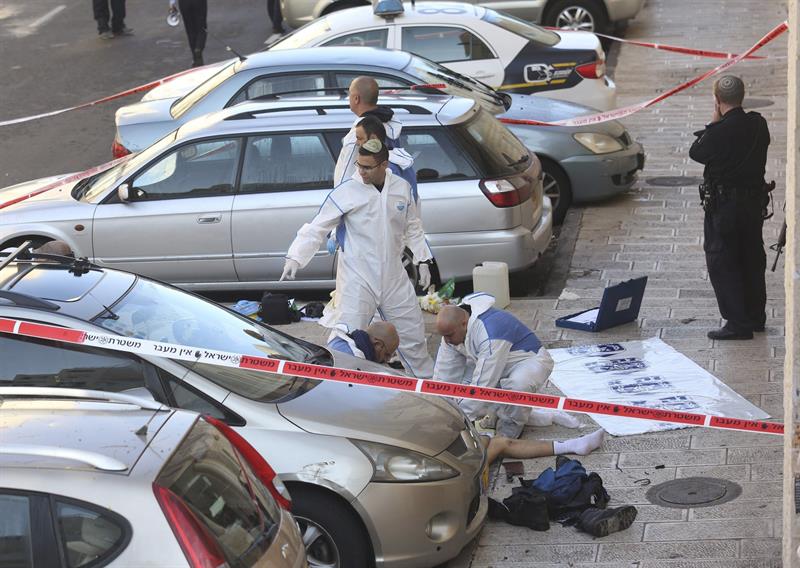 Cuatro israelíes muertos en atentado contra una sinagoga de Jerusalén