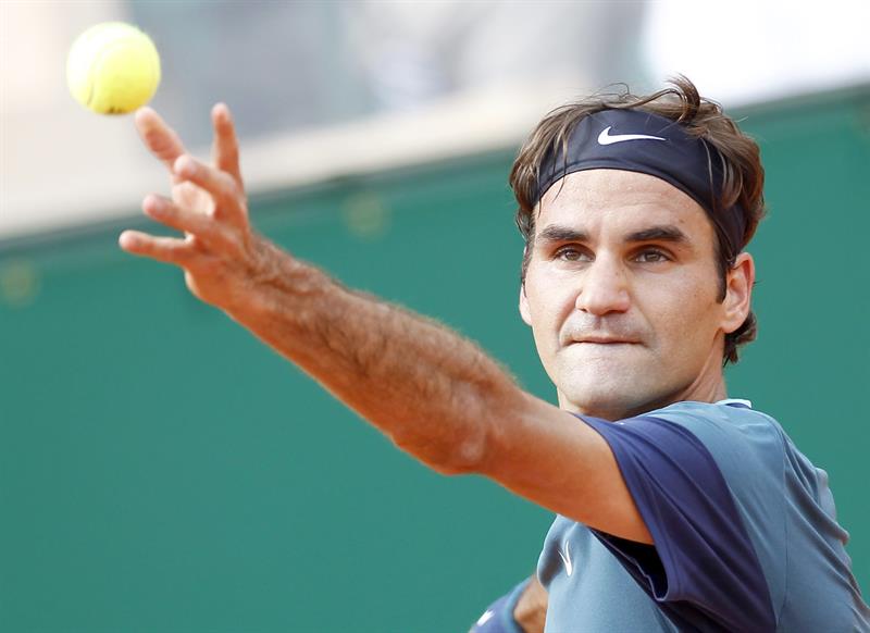 Federer se impone a Djokovic y vuelve a la final con Wawrinka