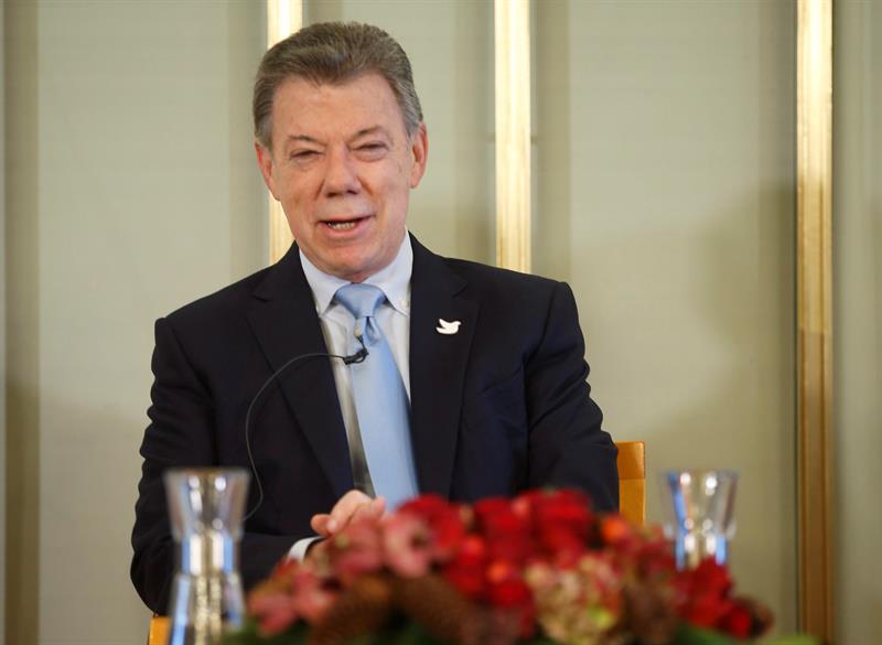 Santos: Premio Nobel fue &quot;un regalo del cielo&quot; para proceso de paz