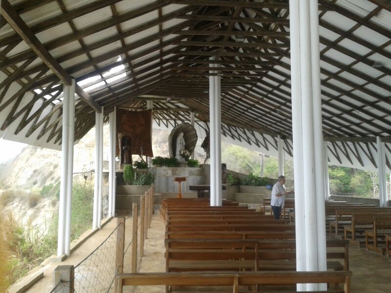 Recorra las siete iglesias de Santa Elena en Semana Santa