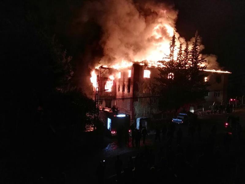 Un incendio arrasó una residencia estudiantil en Turquía
