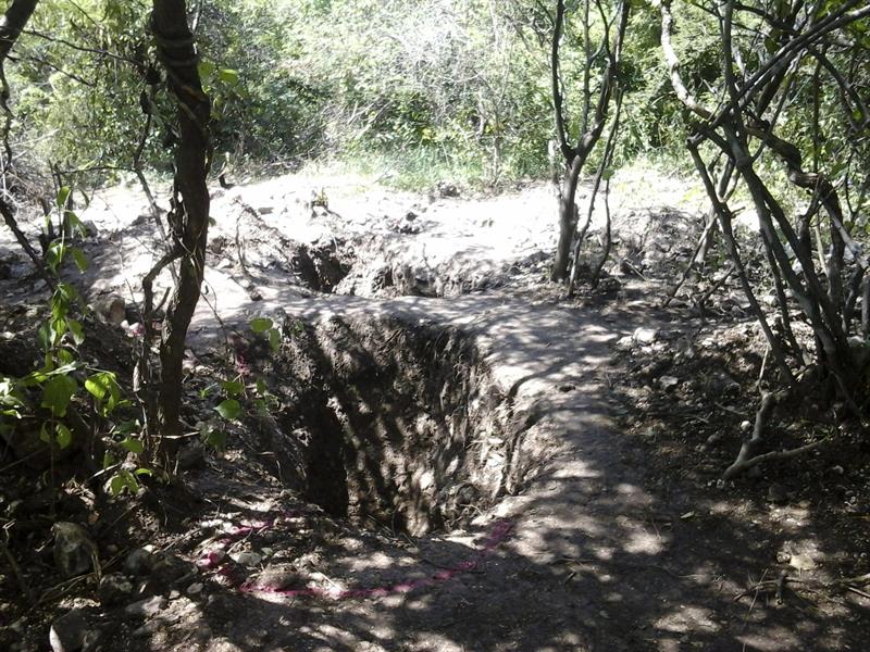Más cadáveres hallados en fosas durante búsqueda de estudiantes mexicanos