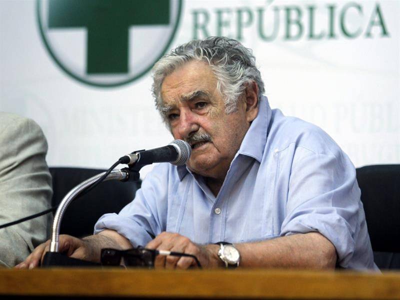 Mujica critica el consumo exacerbado como reflexión de fin de año