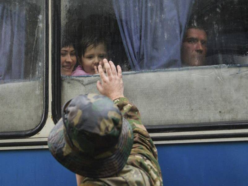 Más de 30.400 ucranianos han pedido refugio en Rusia