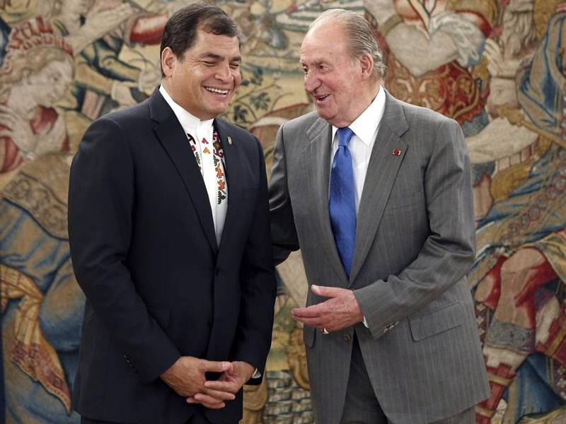 Rey de España y Rajoy dan calurosa bienvenida a Rafael Correa