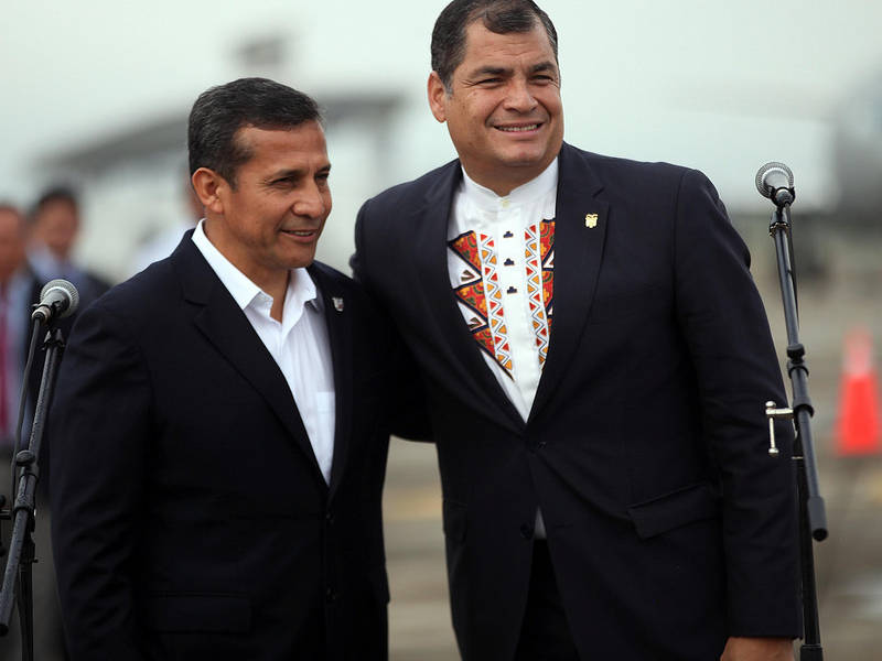 Correa y Humala destacan importancia de trabajar juntos para construir la paz