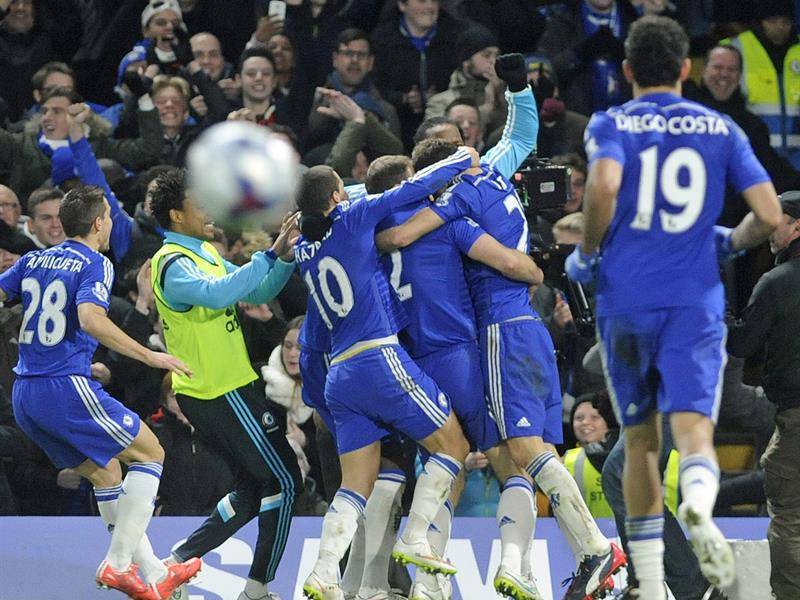 Gol de Ivanovic en la prórroga mete al Chelsea en la final