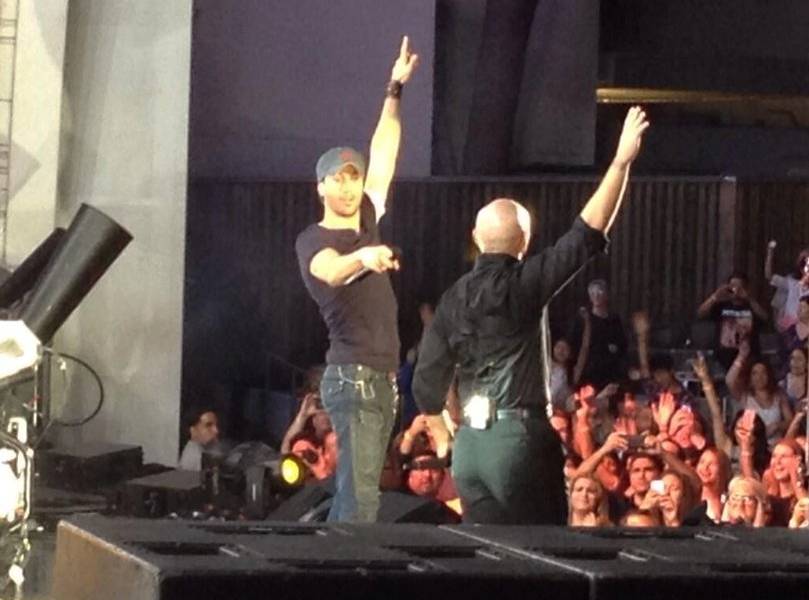 Enrique Iglesias disfrutó de fiesta de Pitbull y JLo