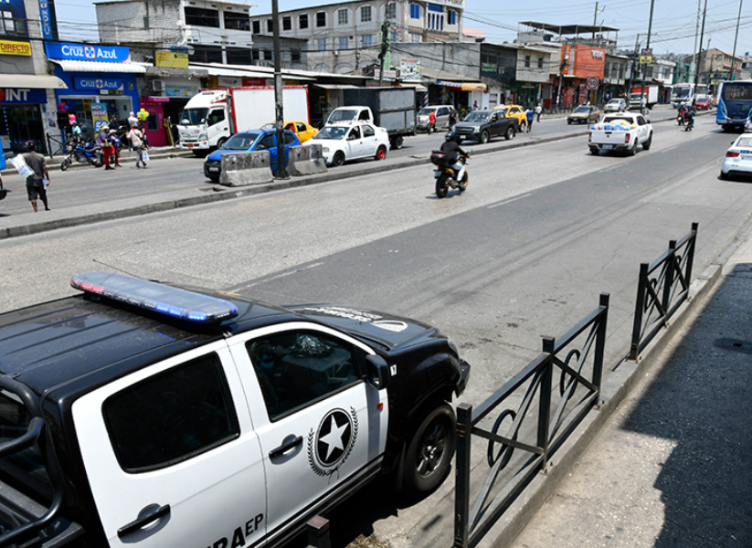 En el noroeste de Guayaquil, la Entrada de la 8 es un reflejo del dinamismo —y también de las tensiones— que caracterizan a esta ciudad. En el noroeste de Guayaquil, la Entrada de la 8 es un reflejo del dinamismo —y también de las tensiones— que caracterizan a esta ciudad.
