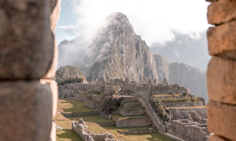 Foto de Macchu Picchu, ciudad icónica de Perú.