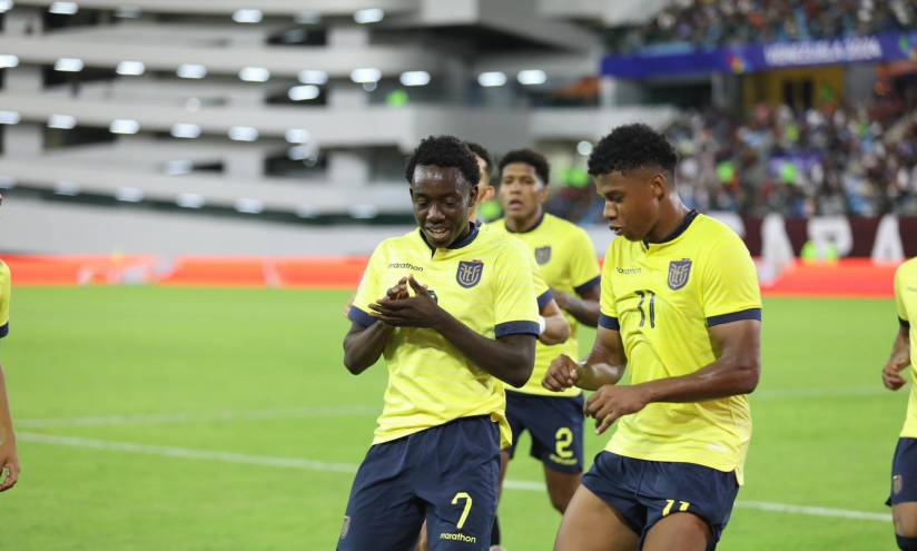Yaimar Medina, celebra un gol con la Selección de Ecuador Sub 23
