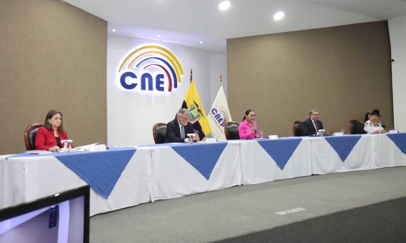 El 23 de mayo en Quito, la presidenta del CNE, Diana Atamaint, anunció la convocatoria a elecciones que se desarrollarán el 20 de agosto de 2023.