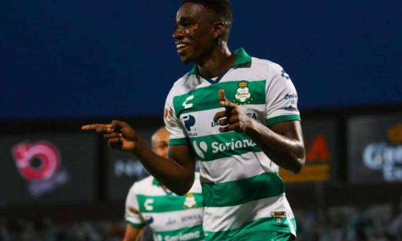 Félix Torres es clave para el Santos Laguna. Félix Torres es clave para el Santos Laguna.