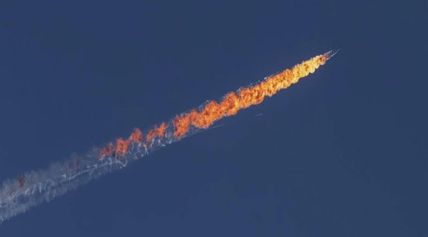 Turquía anuncia que los dos pilotos del avión ruso derribado están vivos