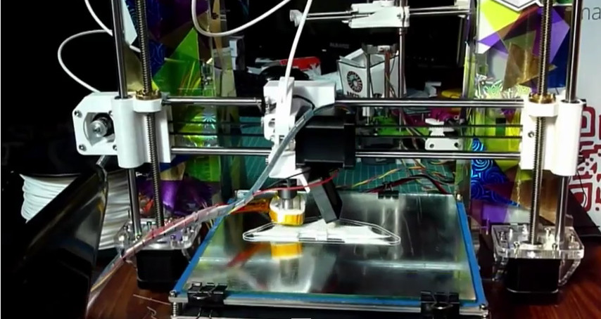 Uruguayos crean impresora 3D de bajo costo para democratizar tecnología