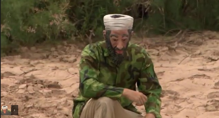 Un cineasta cruza la frontera de EE.UU.-México vestido de Bin Laden