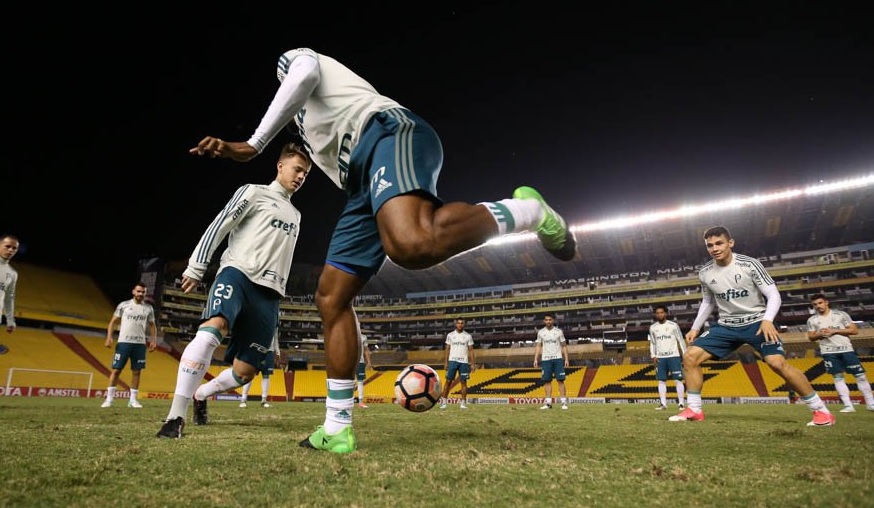 Palmeiras sufre baja de un jugador titular a horas del partido ante Barcelona