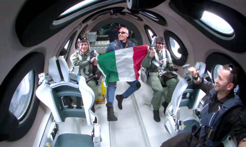 Los pasajeros a bordo del Galactic 01