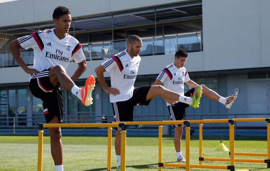 James Rodríguez, Benzema y Varane ya se entrenan en el Real Madrid
