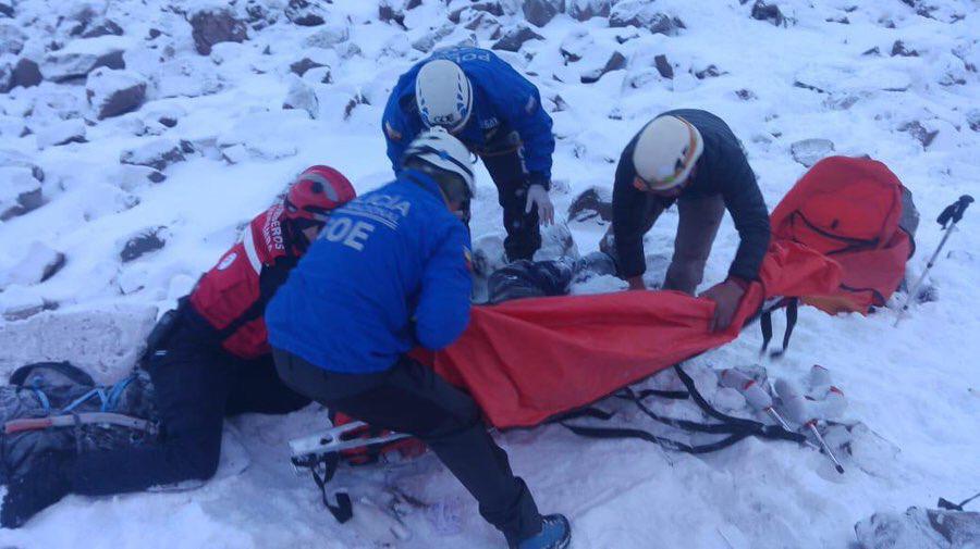 3 muertos en avalancha en el volcán Chimborazo, cuatro personas siguen desaparecidas