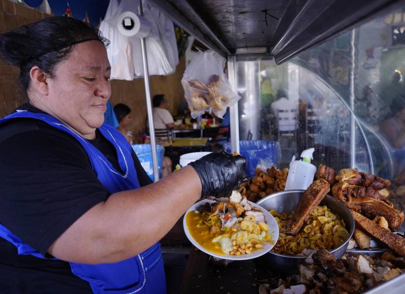Rosa María Tierra, propietaria del local Chaulafán Andino, un restaurante popular del suroeste de la ciudad. Rosa María Tierra, propietaria del local Chaulafán Andino, un restaurante popular del suroeste de la ciudad.