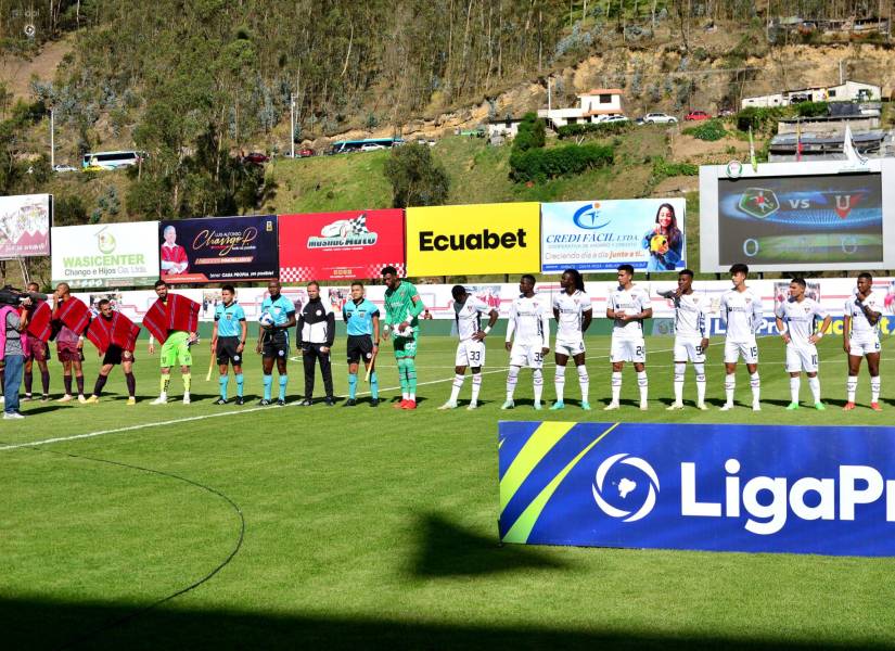 La asistencia en el partido de Liga de Quito y Mushuc Runa superó la capacidad del estadio Echaleche
