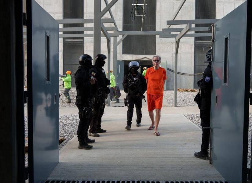 Jorge Glas, exvicepresidente de la República, también fue trasladado al nuevo centro penitenciario. Jorge Glas, exvicepresidente de la República, también fue trasladado al nuevo centro penitenciario.