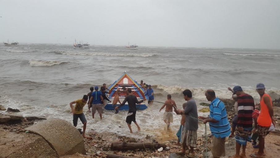 Tormenta tropical &quot;Bret&quot; provoca daños menores en zona costera venezolana
