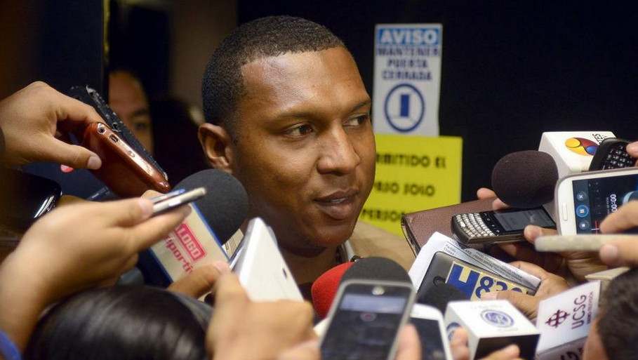 Periodista brasileño elige a Banguera y Cazares en su 11 ideal de la Libertadores