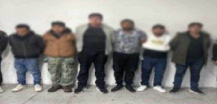 La Policía capturó en flagrancia a siete extorsionadores en el norte de Quito