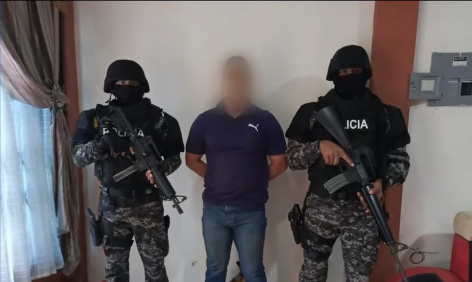 Un juez dicta prisión preventiva solo a uno de los cinco policías detenidos por un secuestro en Guayaquil