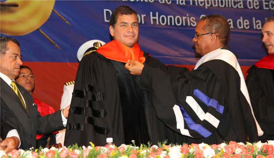 Universidad de Barcelona nombra doctor honoris causa a Rafael Correa