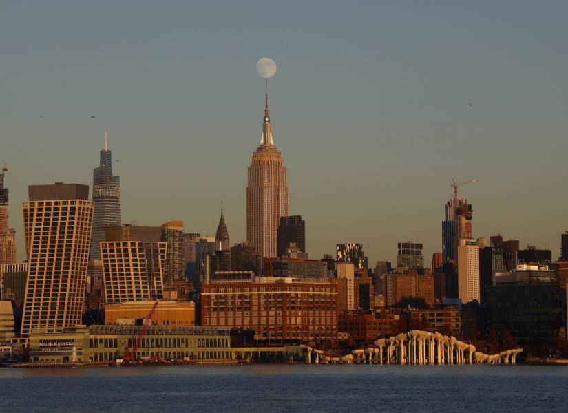 Vista de la Luna de Castor desde la ciudad de Nueva York