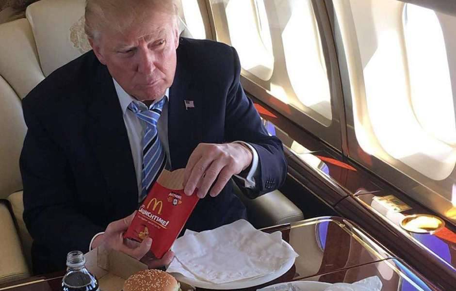 Cadena de comida rápida envía un tuit ofensivo contra Donald Trump