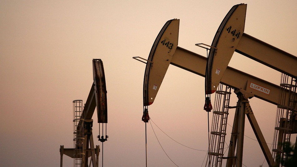 El precio del barril de petróleo WTI cierra a 44,53 dólares