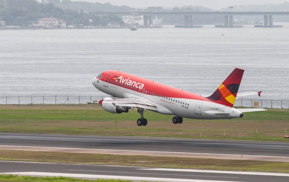 Un avión de Avianca aterriza de emergencia en Curazao por turbulencia