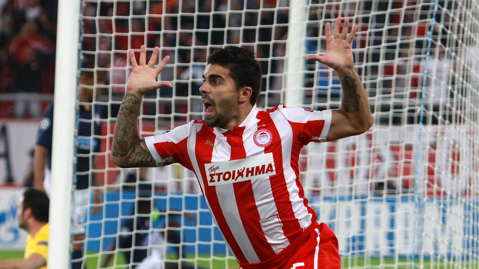 Machado, del Dinamo croata, multado con 100.000 euros por mostrar dedo medio