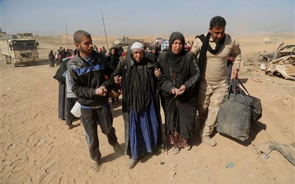 ONU: 8.000 personas huyen por violentos combates entre ejército y EI en Mosul