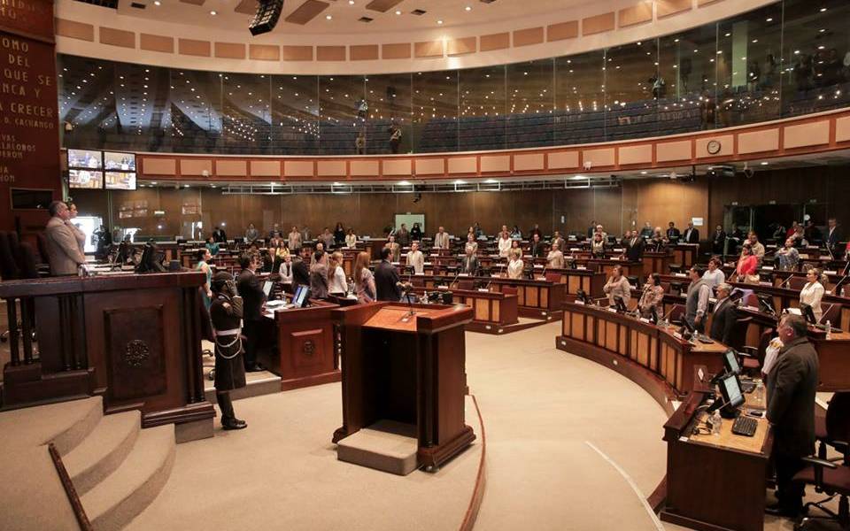 Insultos en Asamblea durante aprobación de reformas a Issfa e Isspol