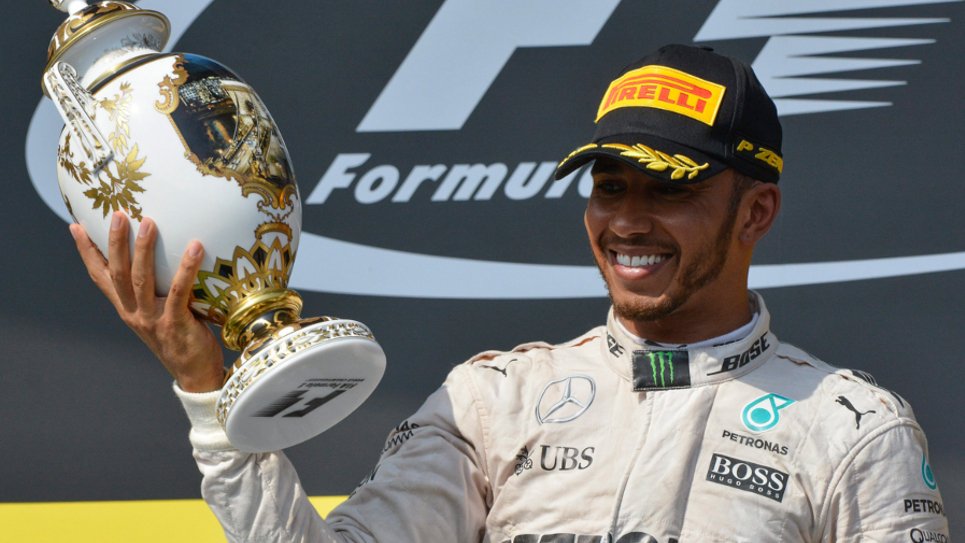 Hamilton gana en Hungría y es nuevo líder de la F1