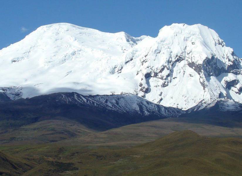 Volcán Antisana, ubicado a 50 kilómetros de Quito.
